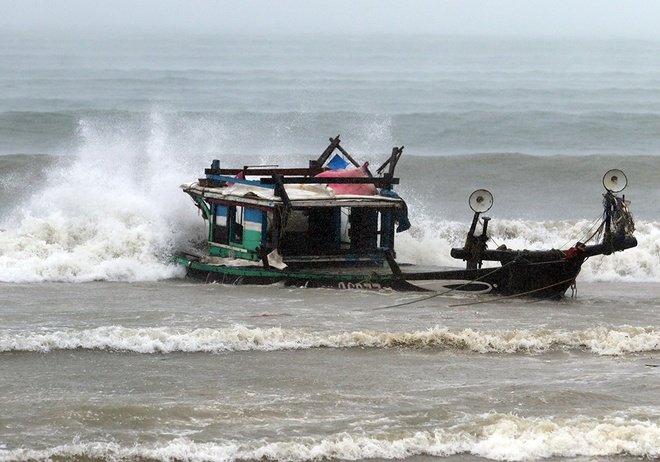 [-]Bão[-]chưa[-]vào,[-]Đà[-]Nẵng[-]đã[-]có[-]thiệt[-]hại